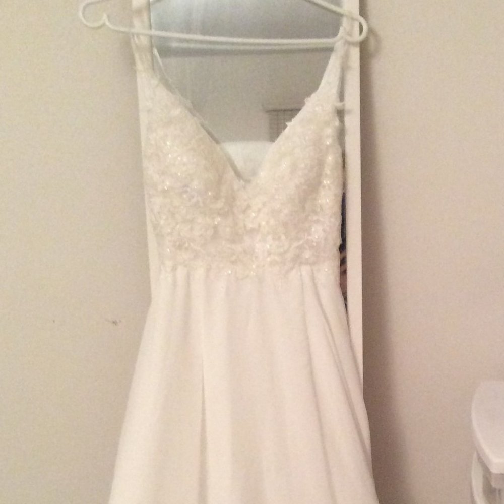 Beautiful white dress for a lovely evening out